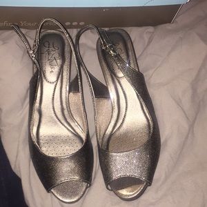 Lifestride grey glittery heels. Size 8